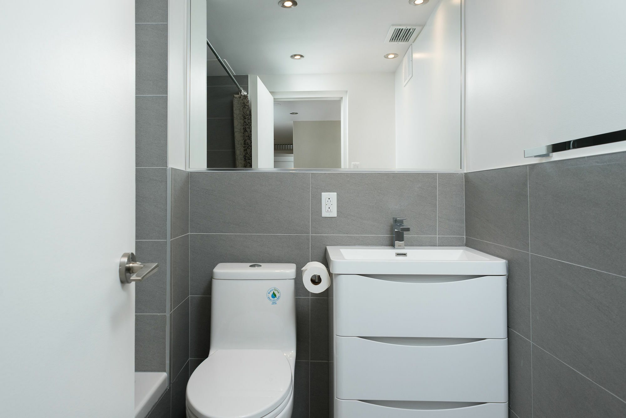 Appartement Vibrant 2br In Downtown Mtl By Sonder